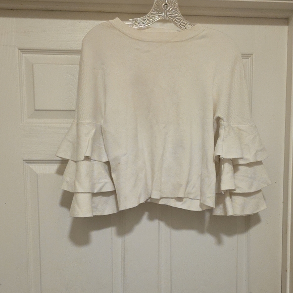 Elegant White Ruffle Sleeve Blouse - Picture 1 of 6